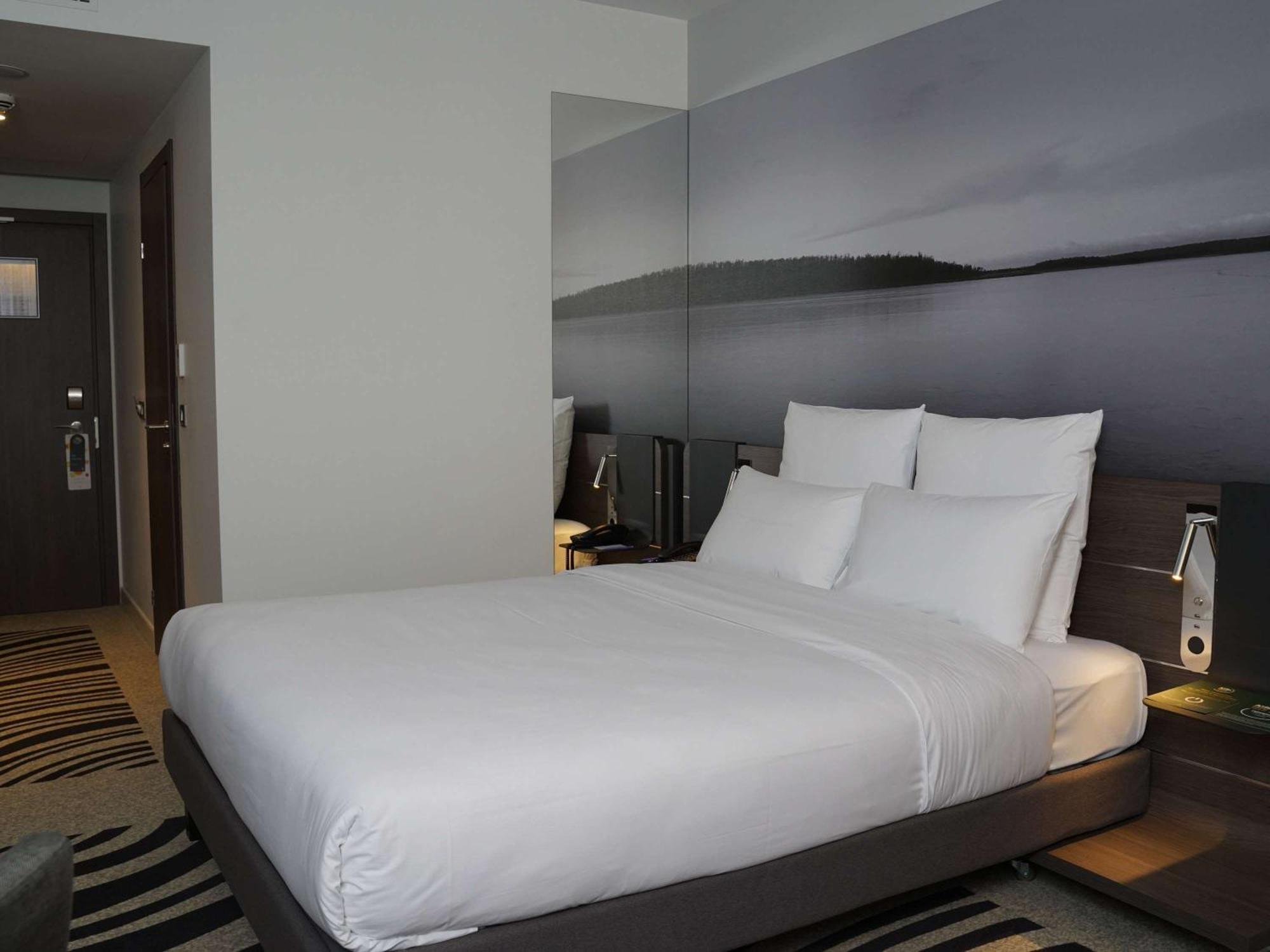 Novotel Bishkek City Center Екстериор снимка