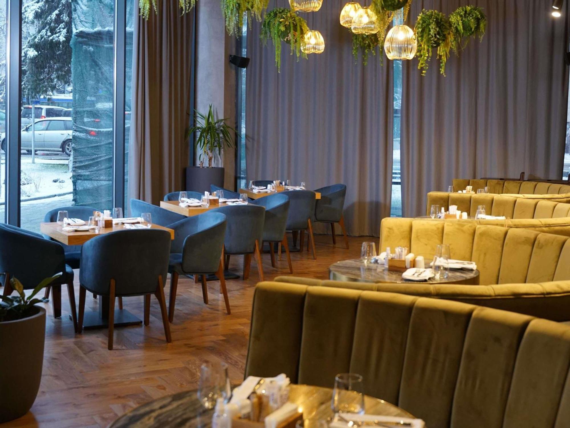 Novotel Bishkek City Center Екстериор снимка