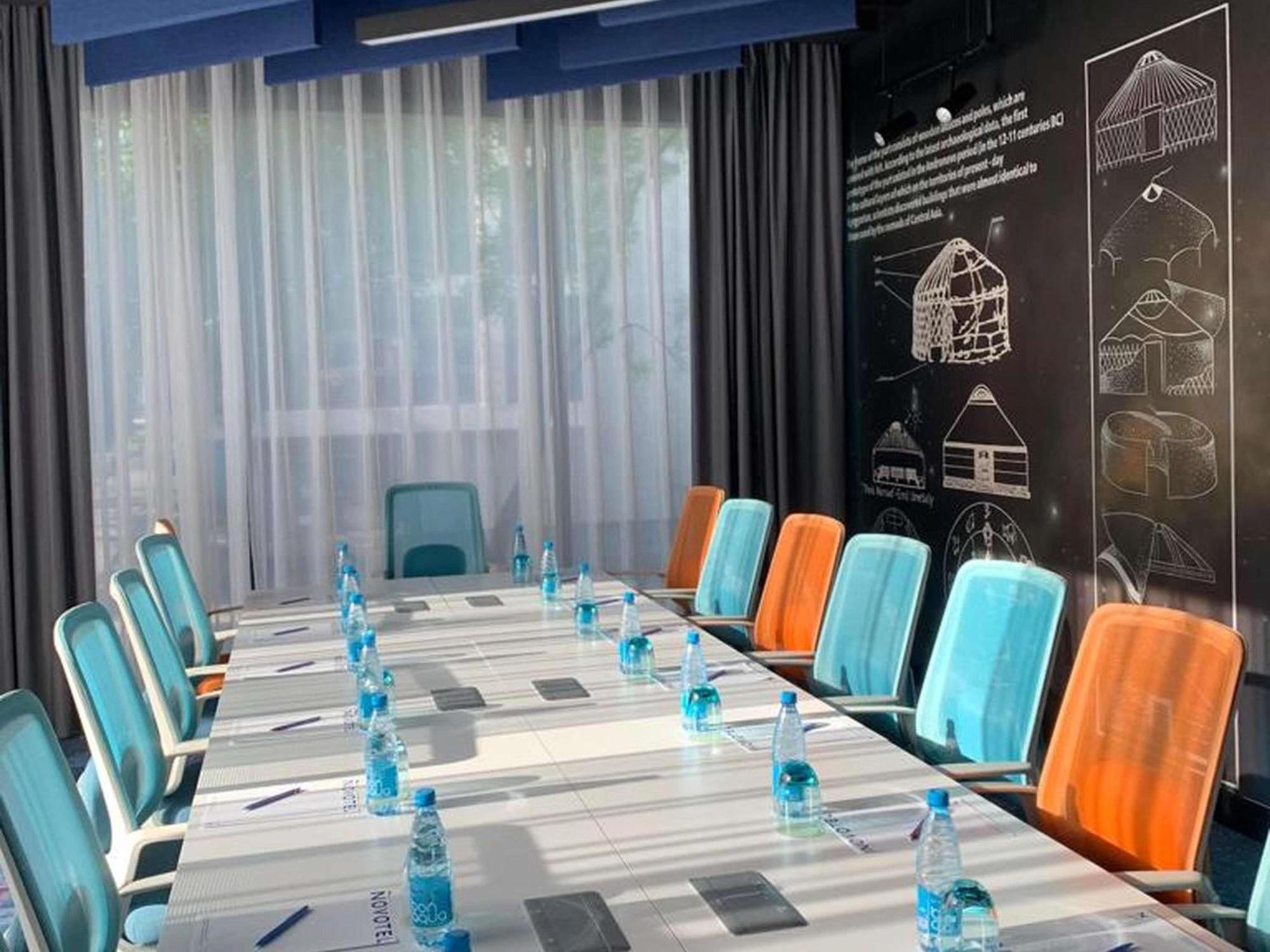Novotel Bishkek City Center Екстериор снимка