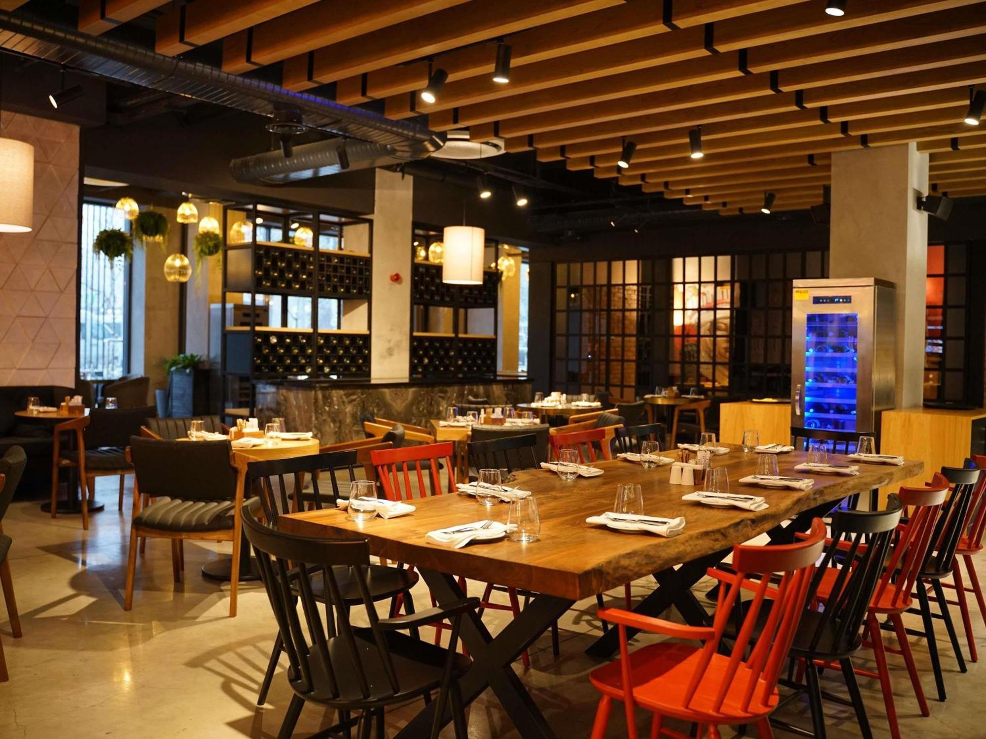 Novotel Bishkek City Center Екстериор снимка