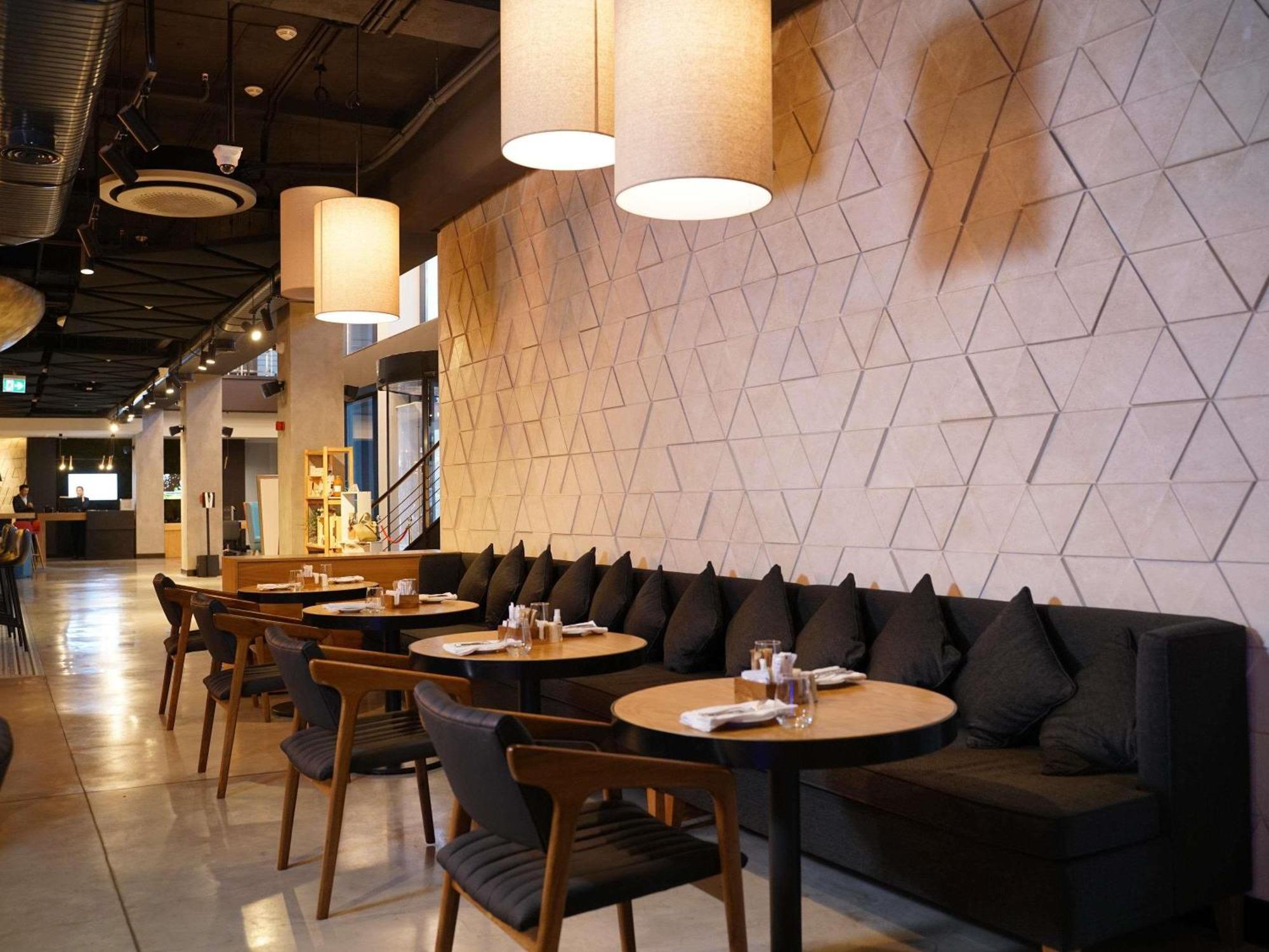 Novotel Bishkek City Center Екстериор снимка